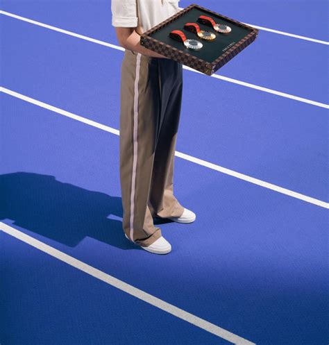 paris 2024 medals and trays